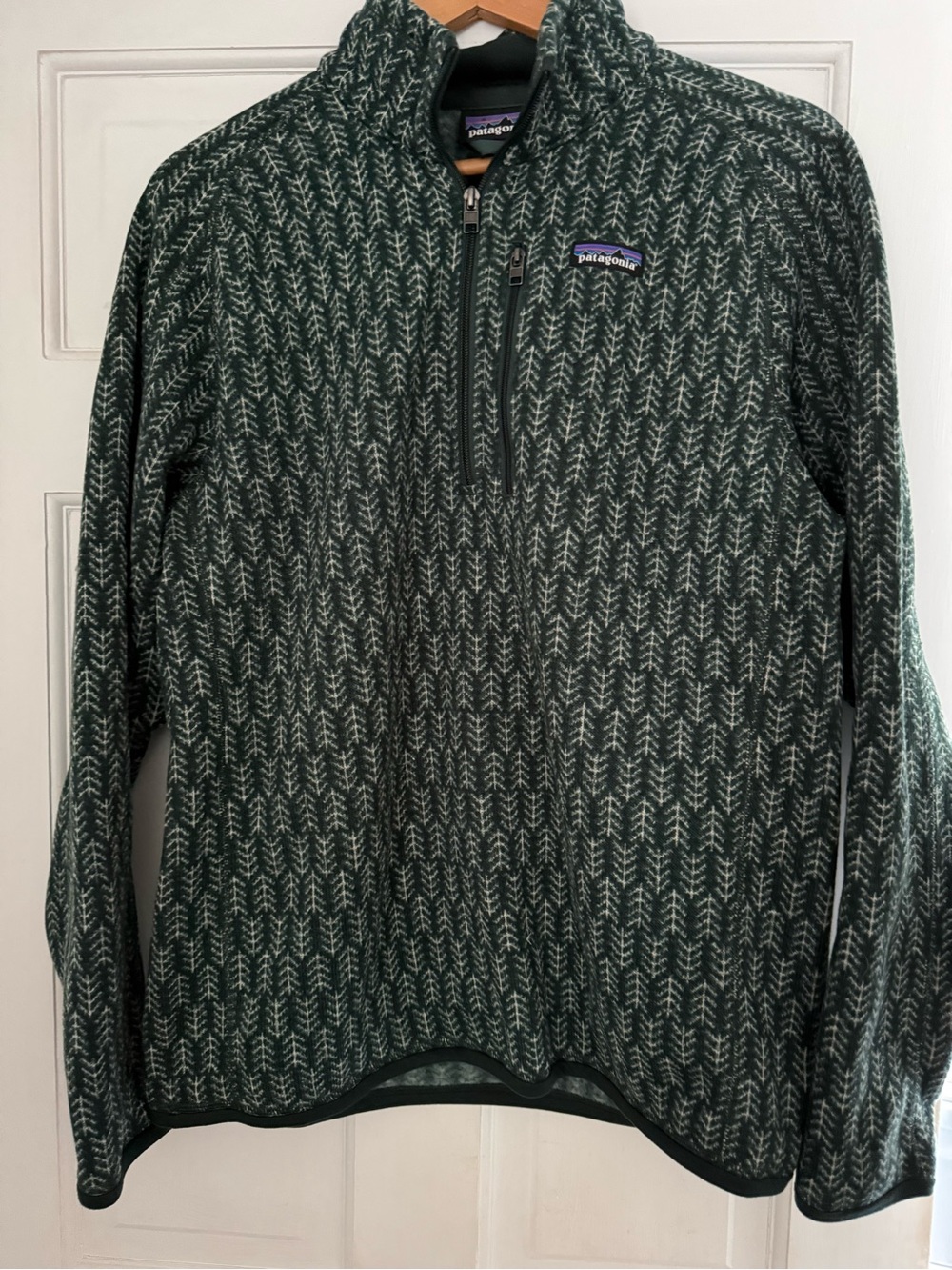 Patagonia woman’s  Forest Green Half-Zip Sweater